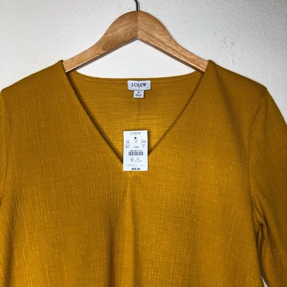 NWT J.Crew Textured V-neck three-quarter-sleeve tee Mustard Cotton Blend Size: M - Picture 3 of 9